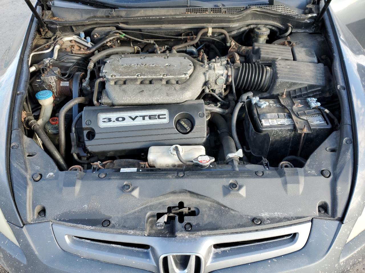 2005 Honda Accord - Image 11