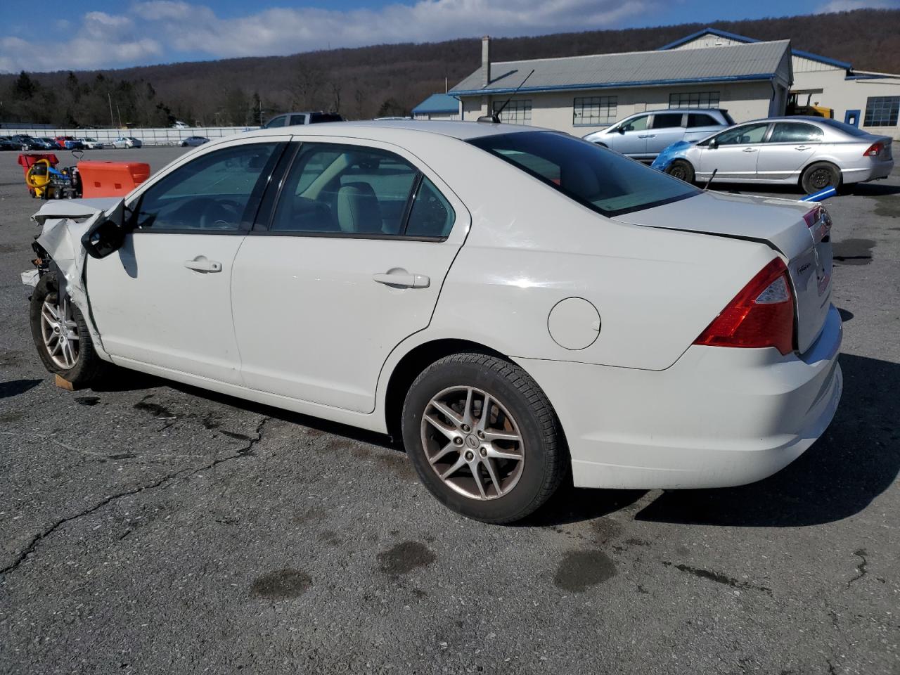 2011 Ford Fusion - Image 2