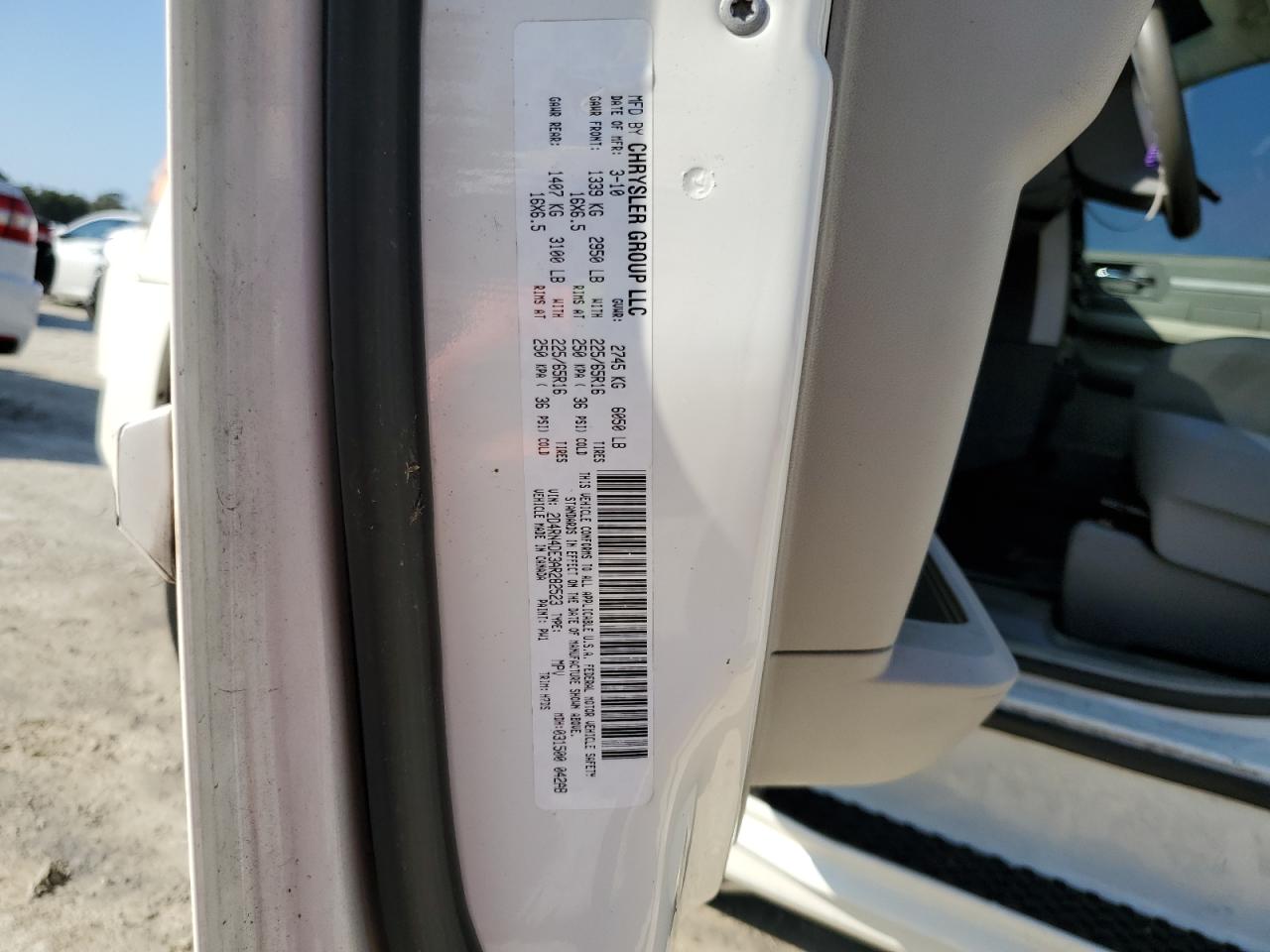 2010 Dodge Caravan - Image 13