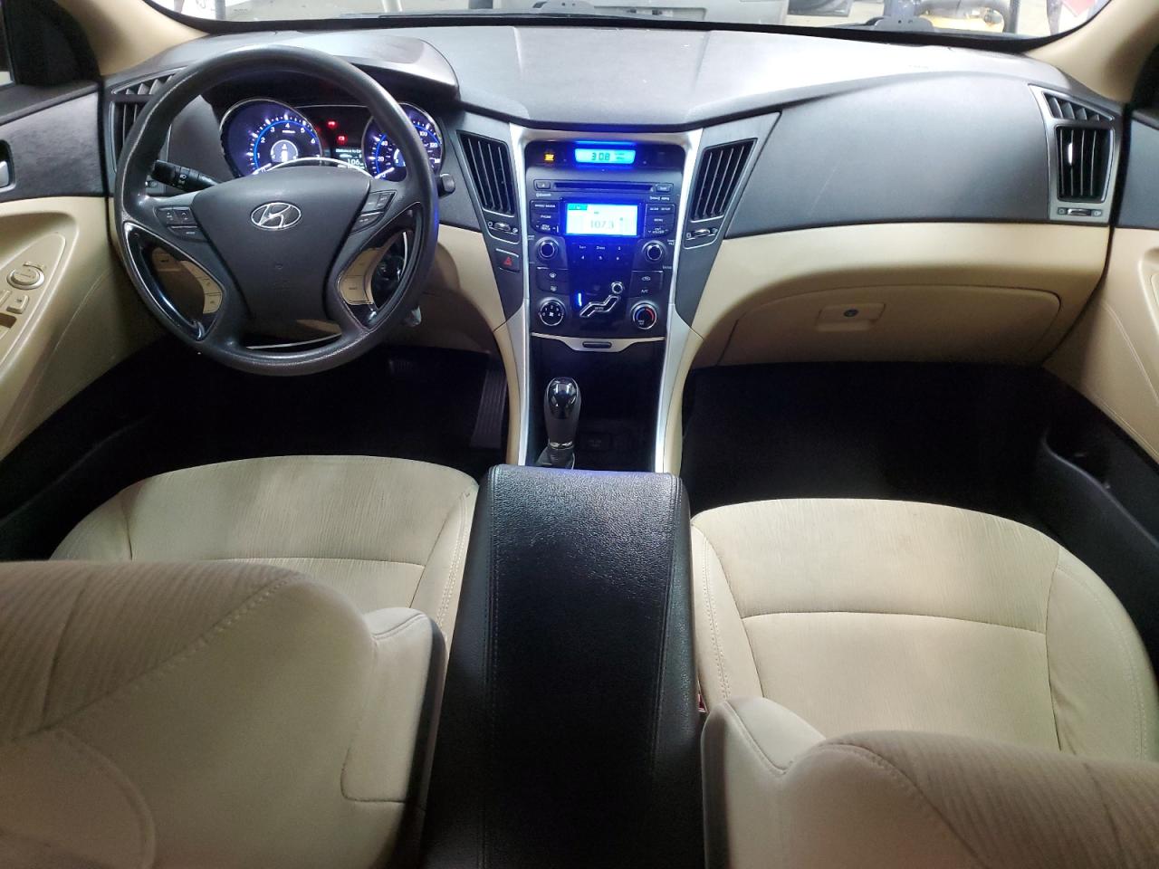 2013 Hyundai Sonata - Image 8