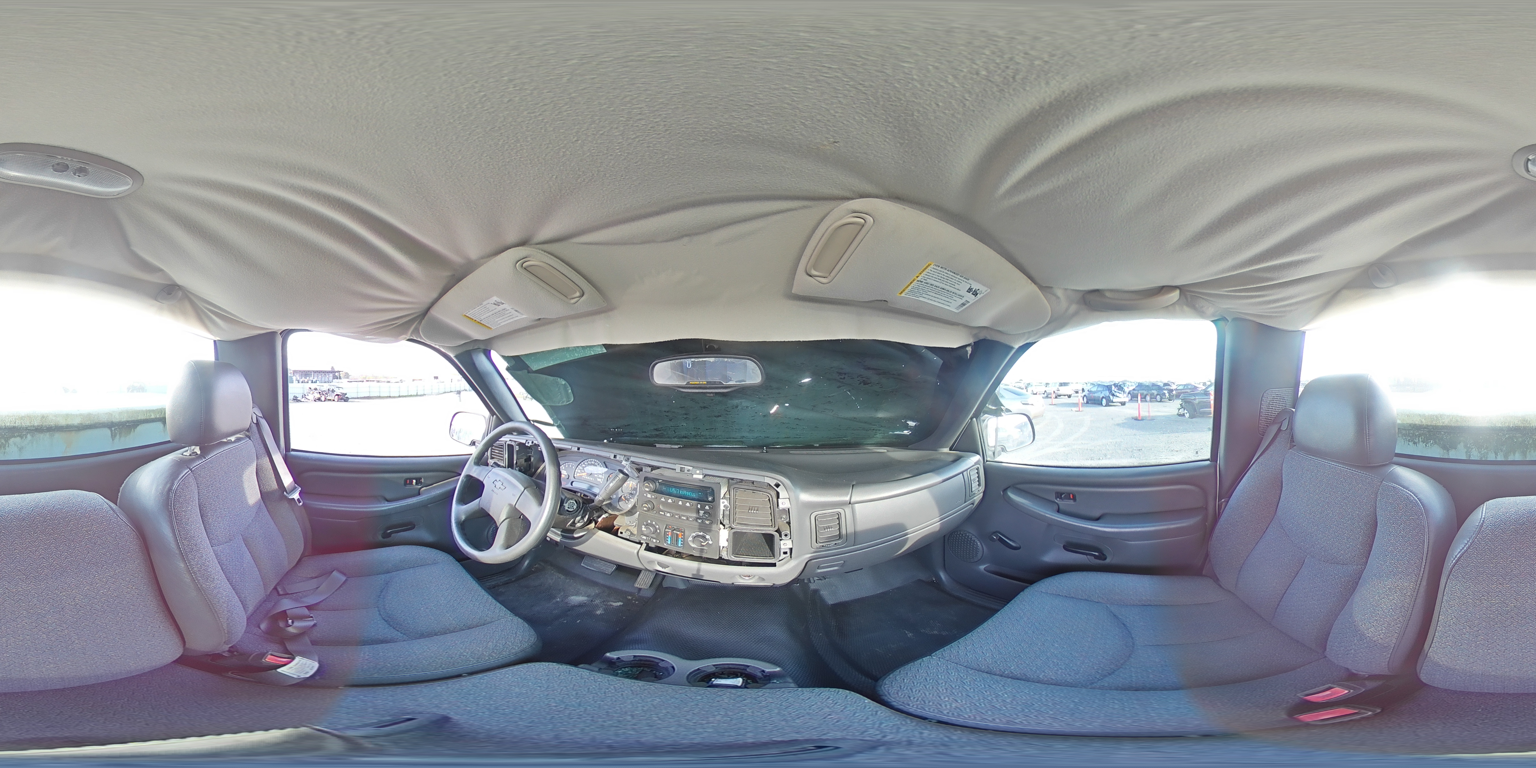 2007 Chevrolet Silverado - Image 13