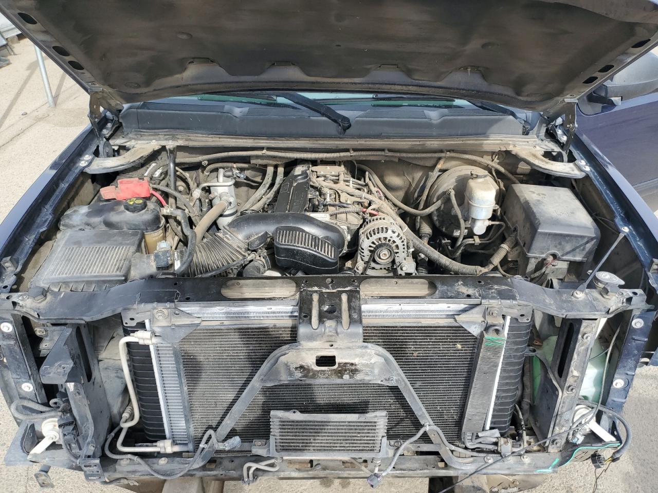 2012 Chevrolet Silverado - Image 11