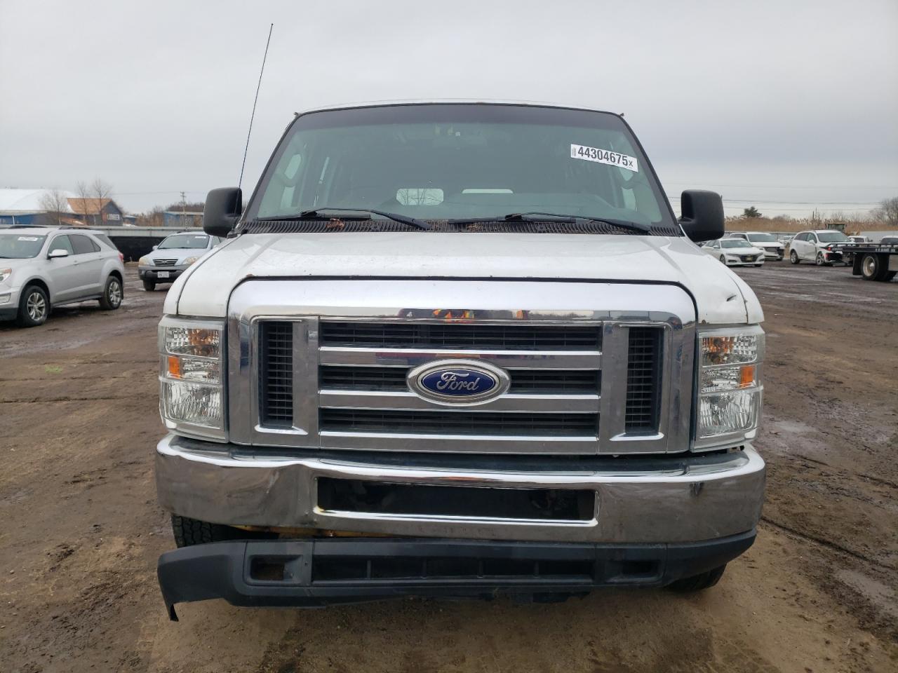 2013 Ford Econoline - Image 5