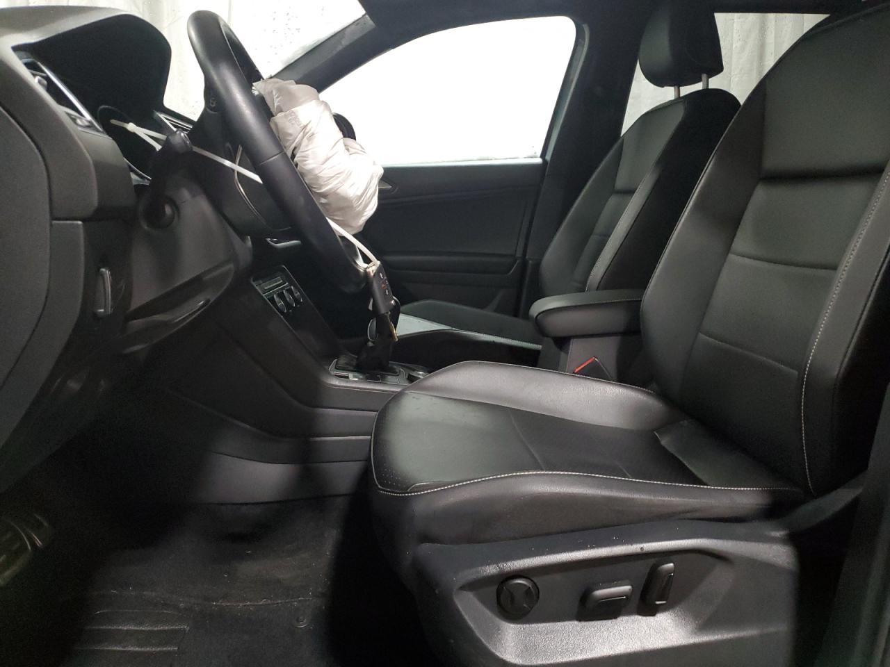 2021 Volkswagen Tiguan - Image 7