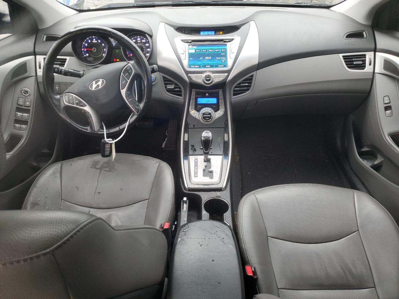 2013 Hyundai Elantra - Image 8