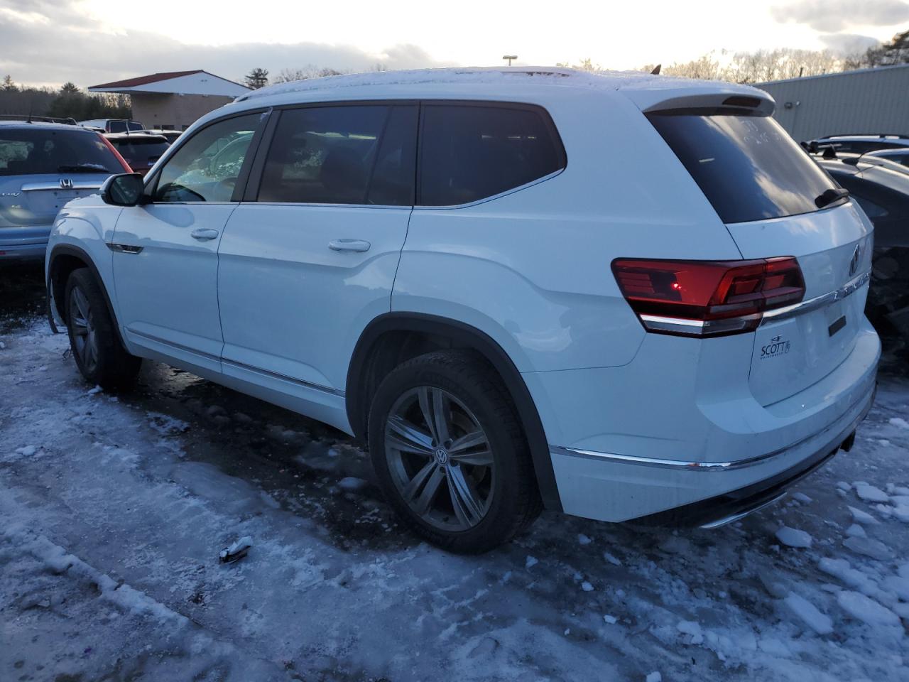 2019 Volkswagen Atlas - Image 2