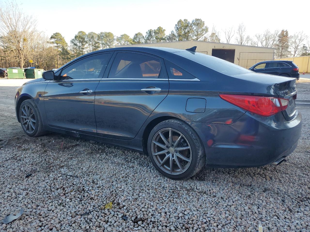 2013 Hyundai Sonata - Image 2
