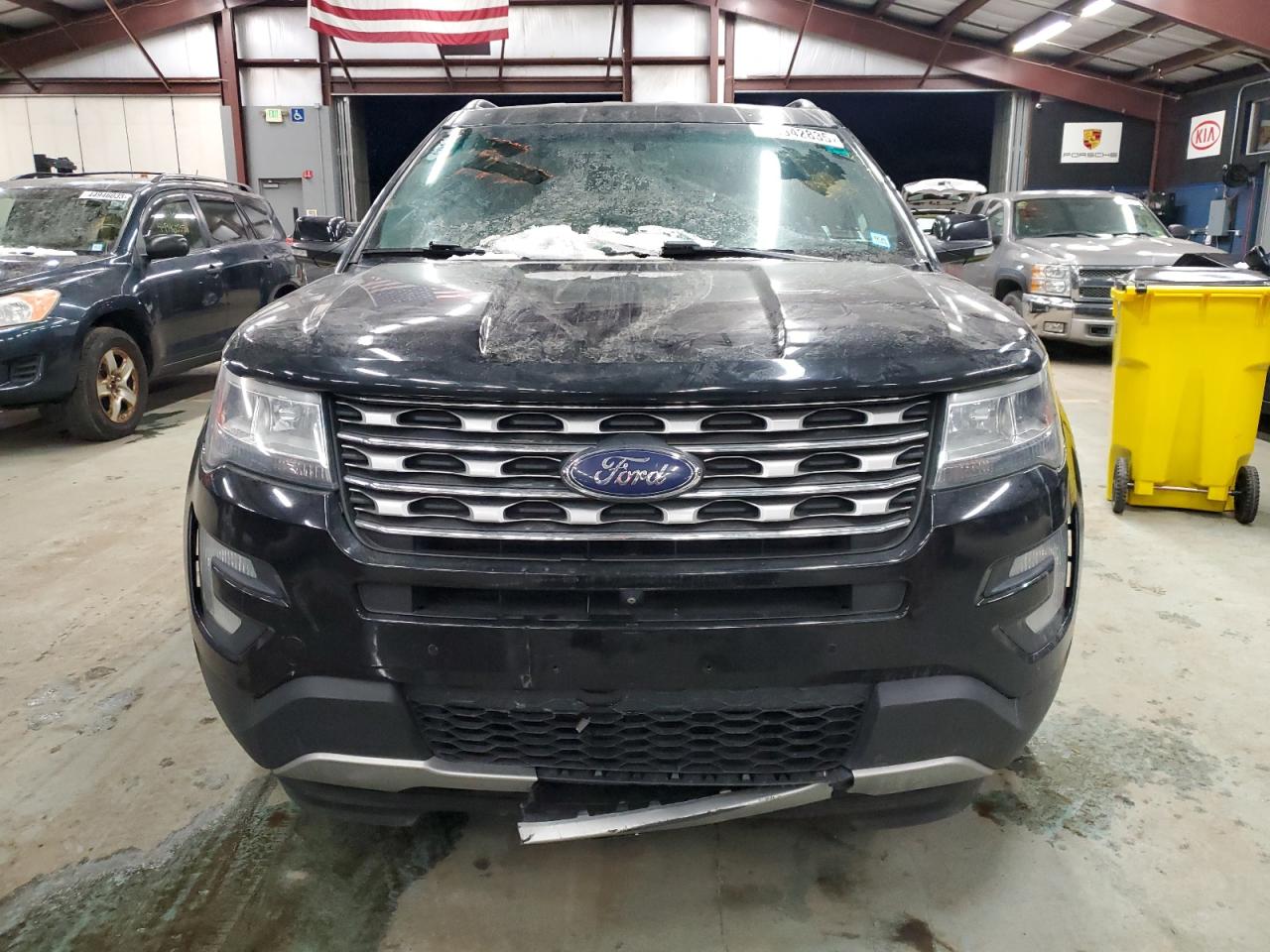 2016 Ford Explorer - Image 5
