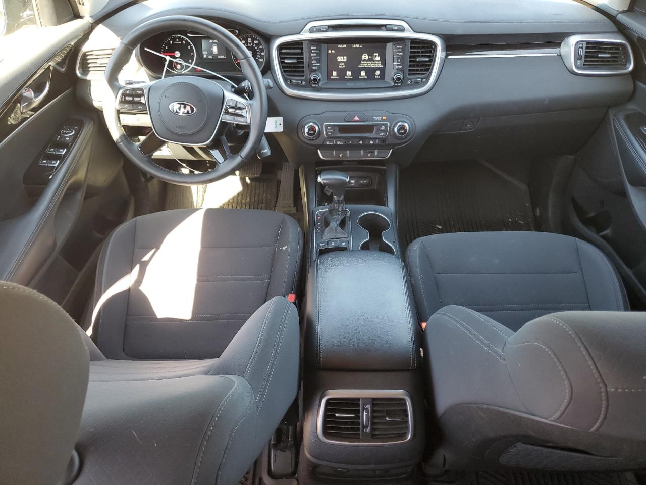 2019 Kia Sorento - Image 8