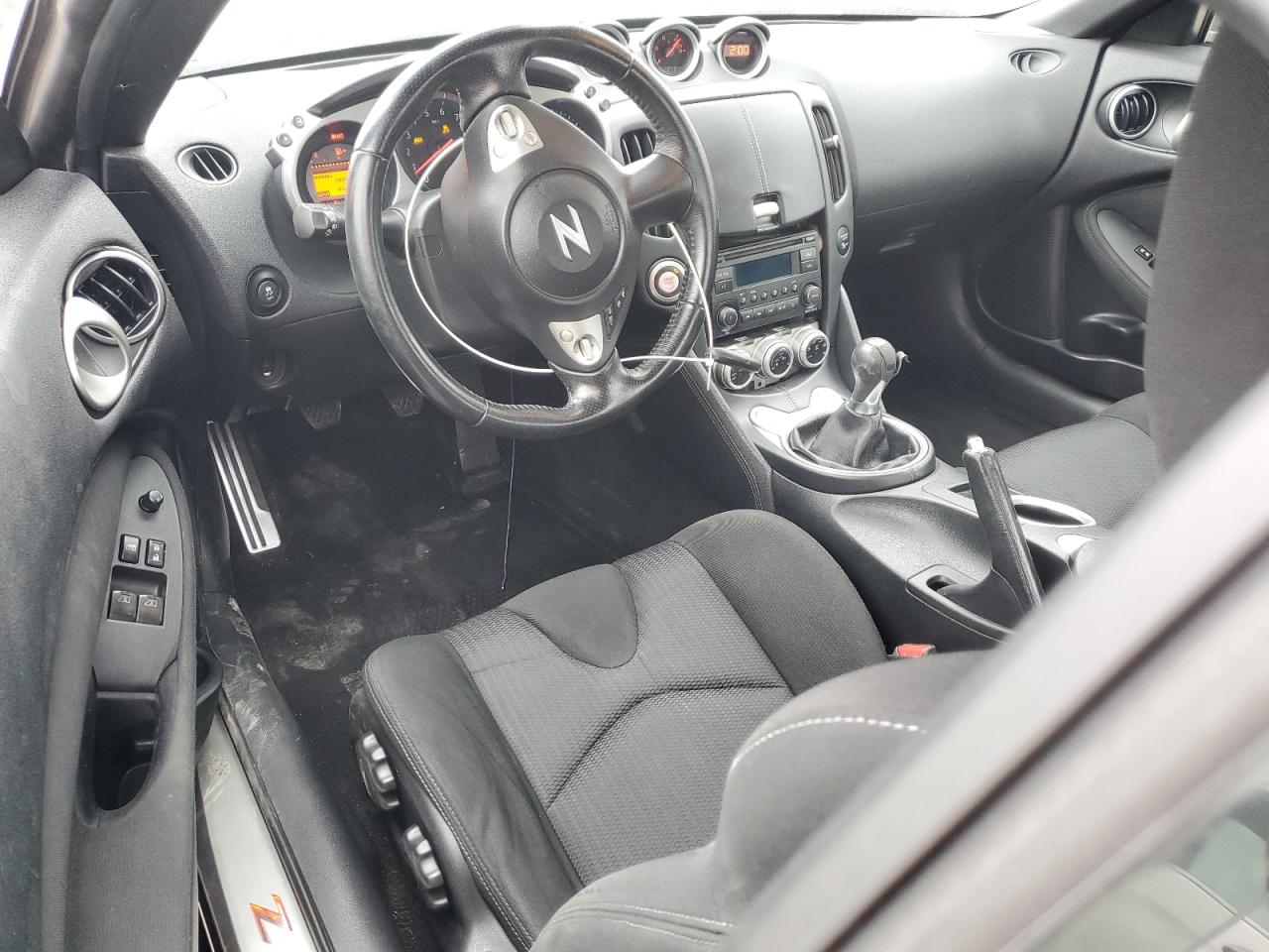 2015 Nissan 370Z - Image 8