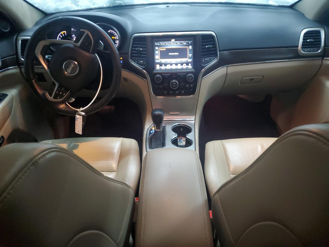 2017 Jeep Grand Cherokee - Image 8