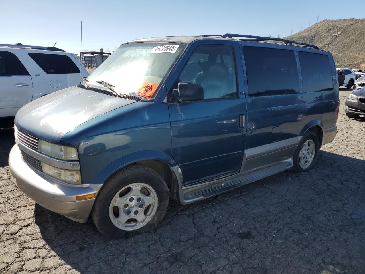 2004 Chevrolet Astro for Sale in Colton, CA - Minor Dent/Scratches