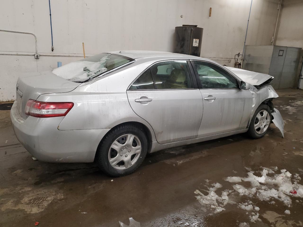 2010 Toyota Camry - Image 3