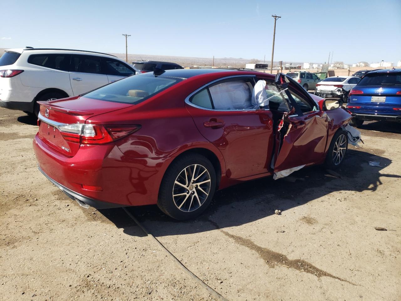 2016 Lexus ES - Image 3