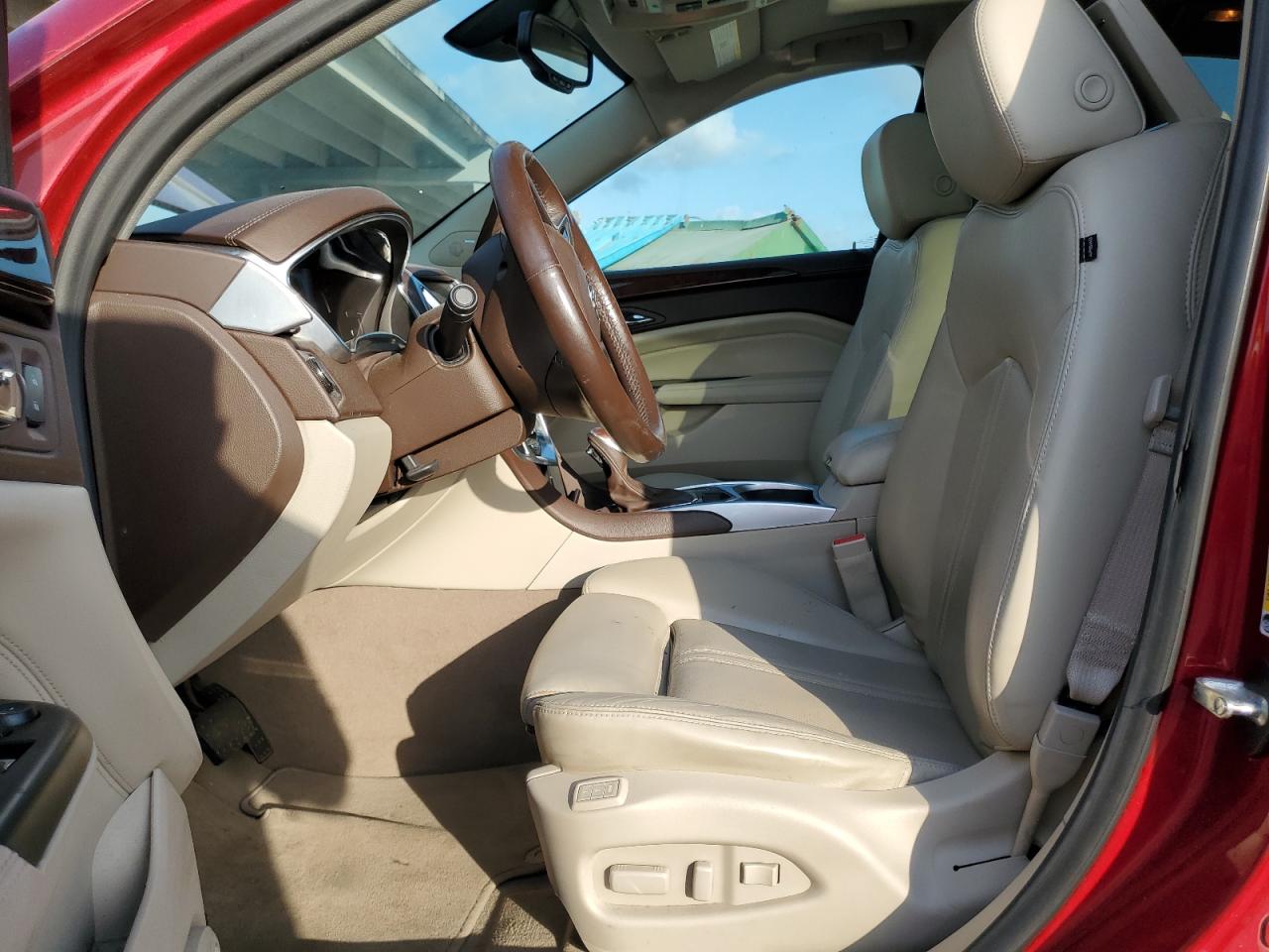 2015 Cadillac SRX - Image 7