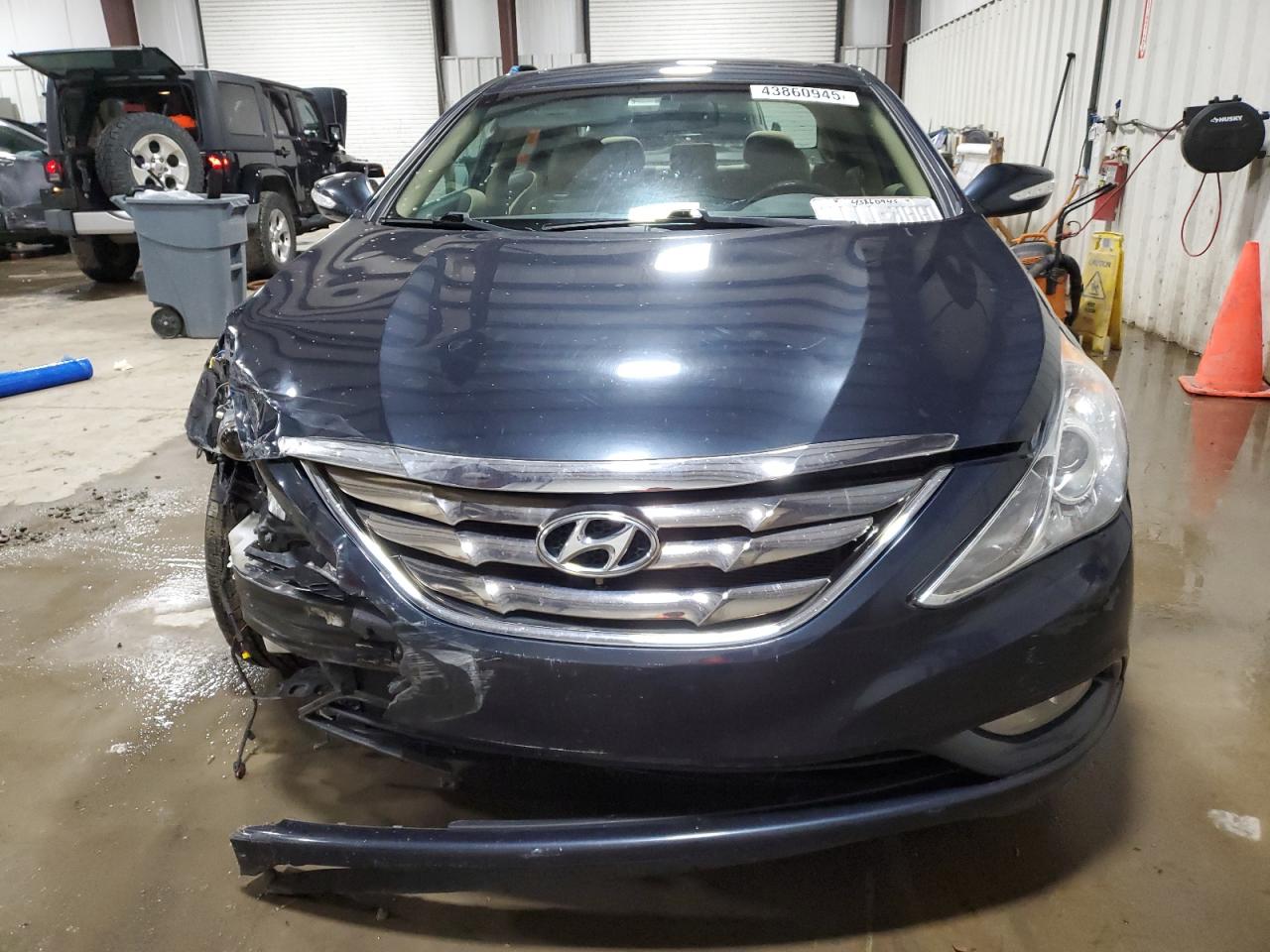 2013 Hyundai Sonata - Image 5
