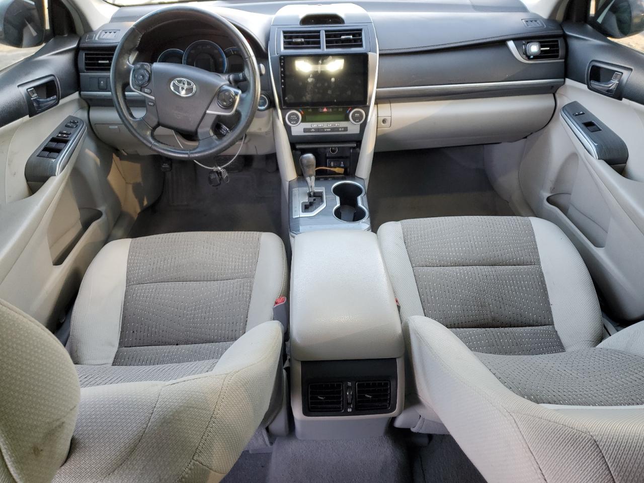 2014 Toyota Camry - Image 8