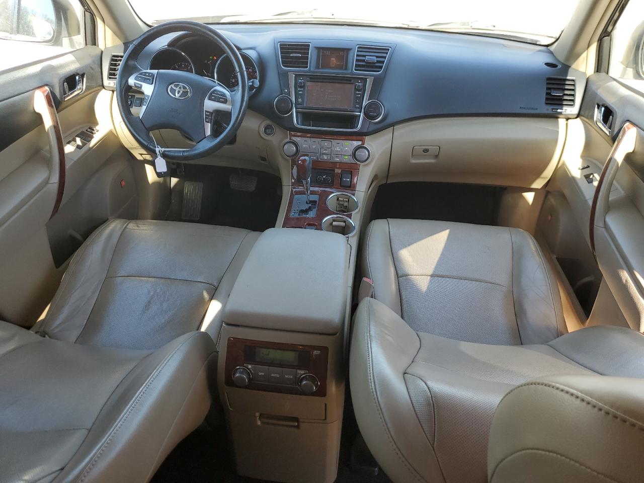 2013 Toyota Highlander - Image 8