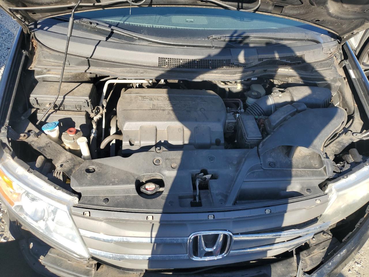 2011 Honda Odyssey - Image 13