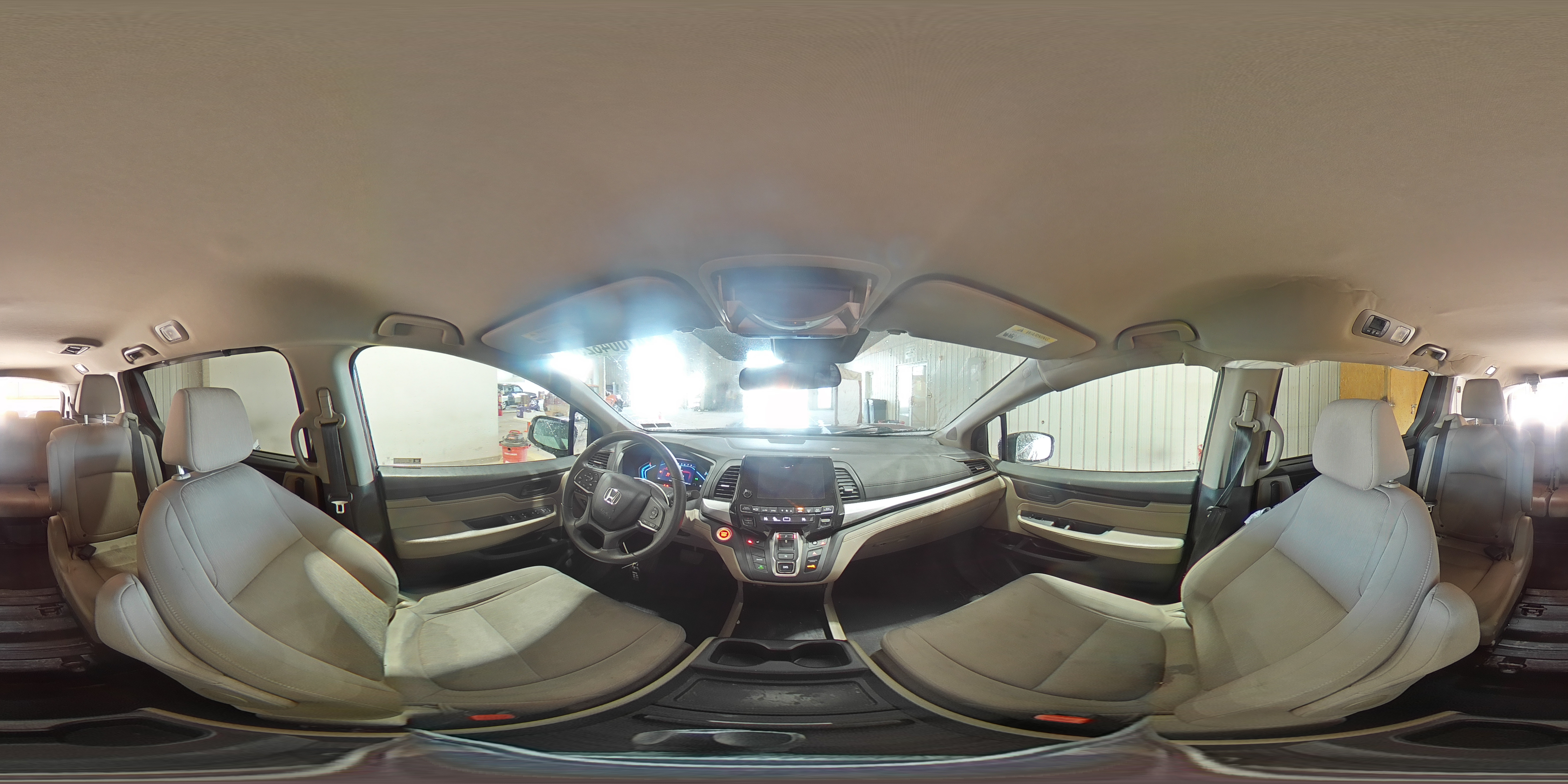 2019 Honda Odyssey - Image 16