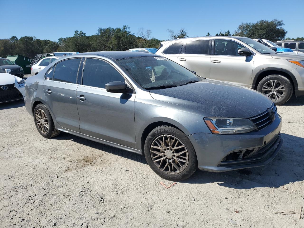 2017 Volkswagen Jetta - Image 4