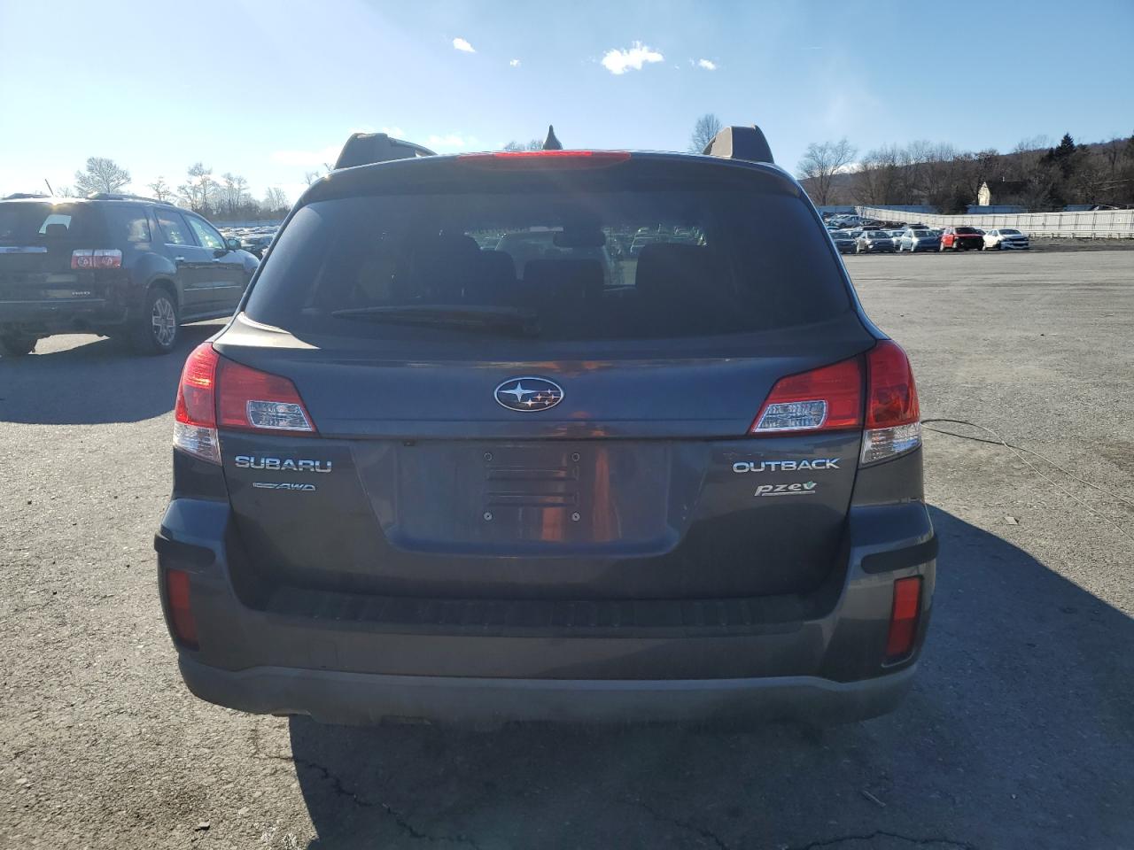 2012 Subaru Outback - Image 6