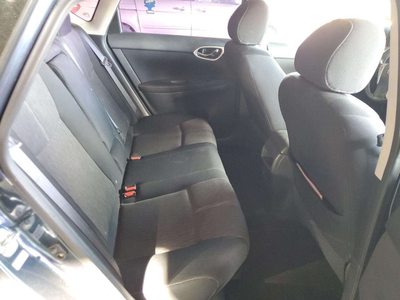 2014 Nissan Sentra - Image 10