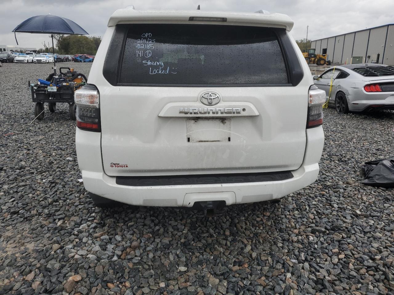 2018 Toyota 4Runner - Image 6