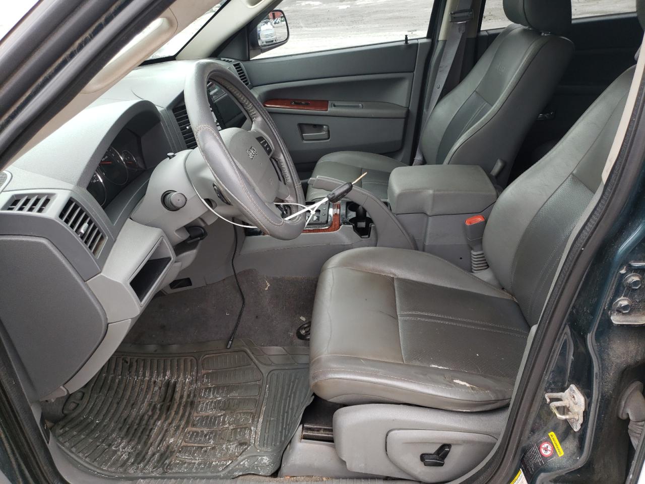 2005 Jeep Grand Cherokee - Image 7