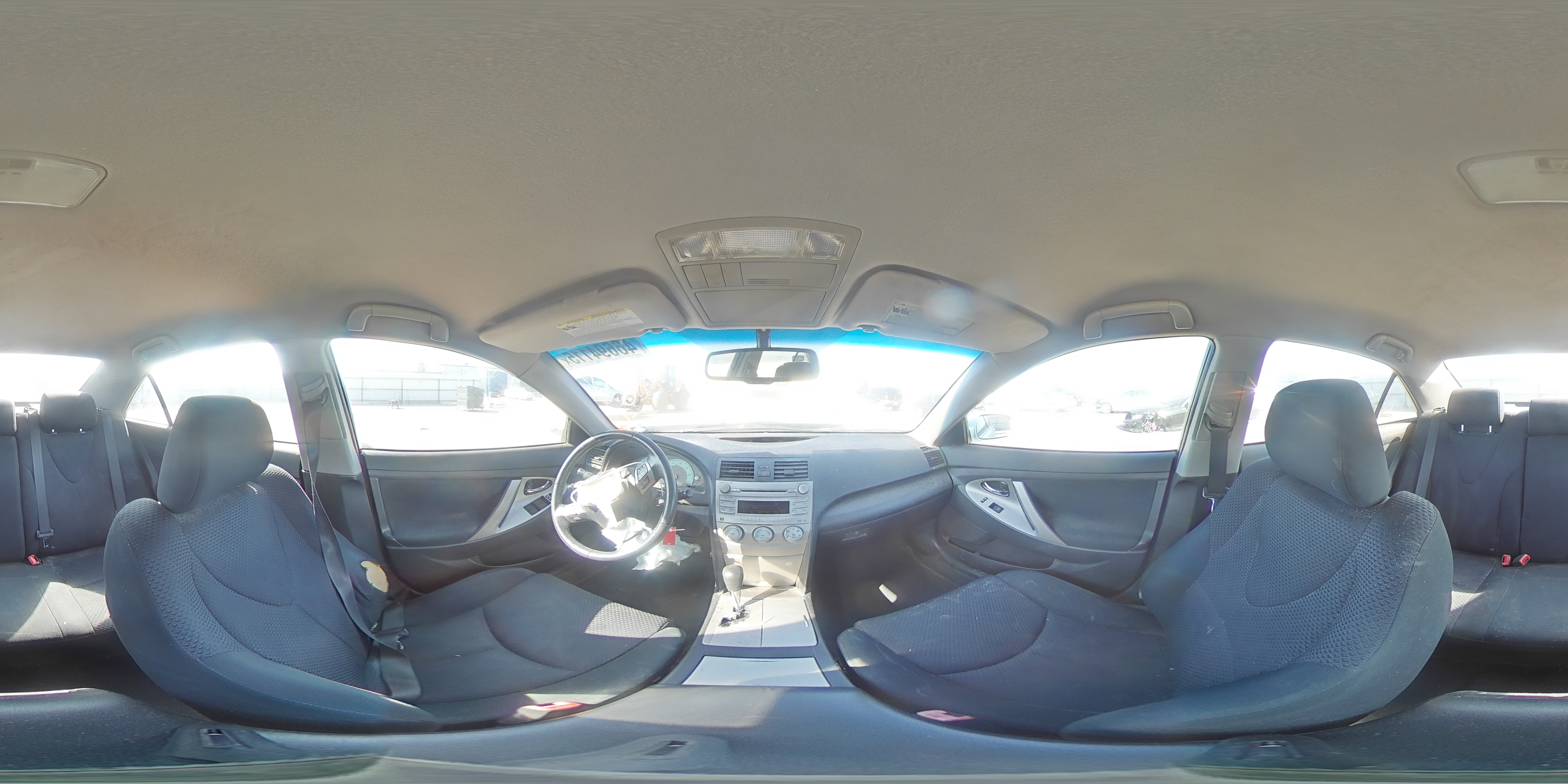 2010 Toyota Camry - Image 12