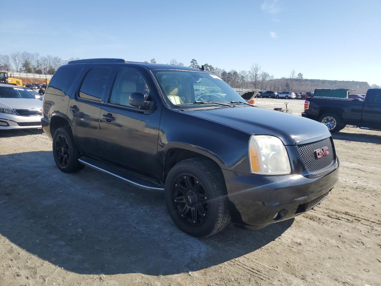 2007 GMC Yukon - Image 4