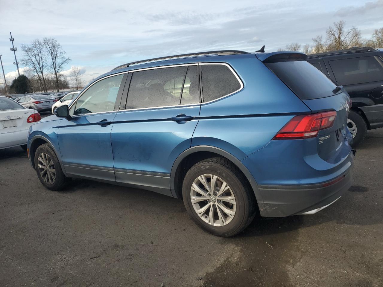 2019 Volkswagen Tiguan - Image 2