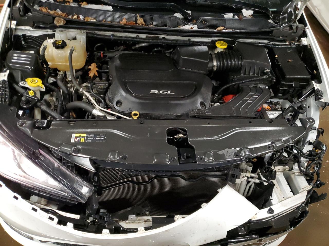 2017 Chrysler Pacifica - Image 12