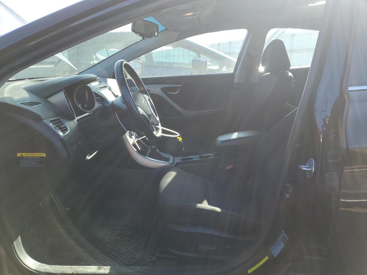 2016 Hyundai Elantra - Image 7