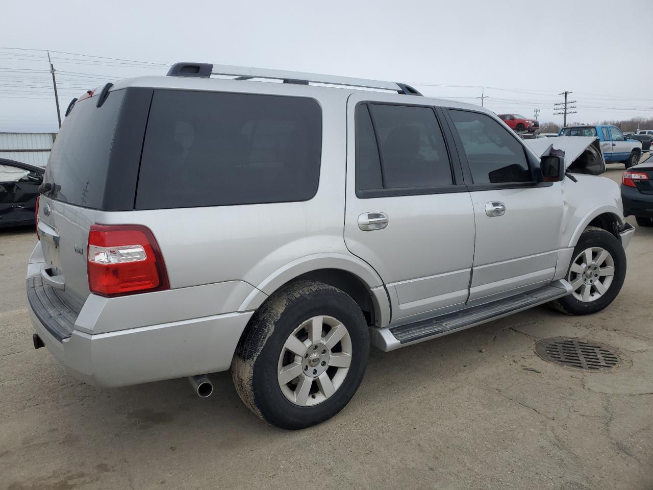 2010 Ford Expedition - Image 3