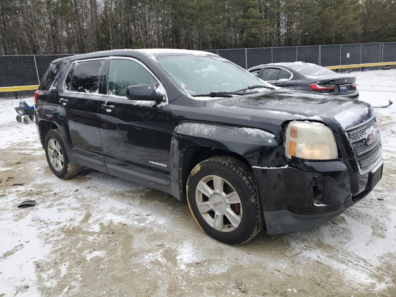 2010 GMC Terrain - Image 4