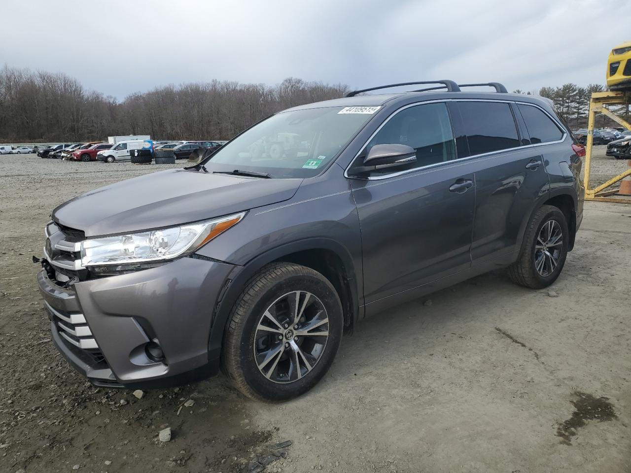 2018 Toyota Highlander - Image 1