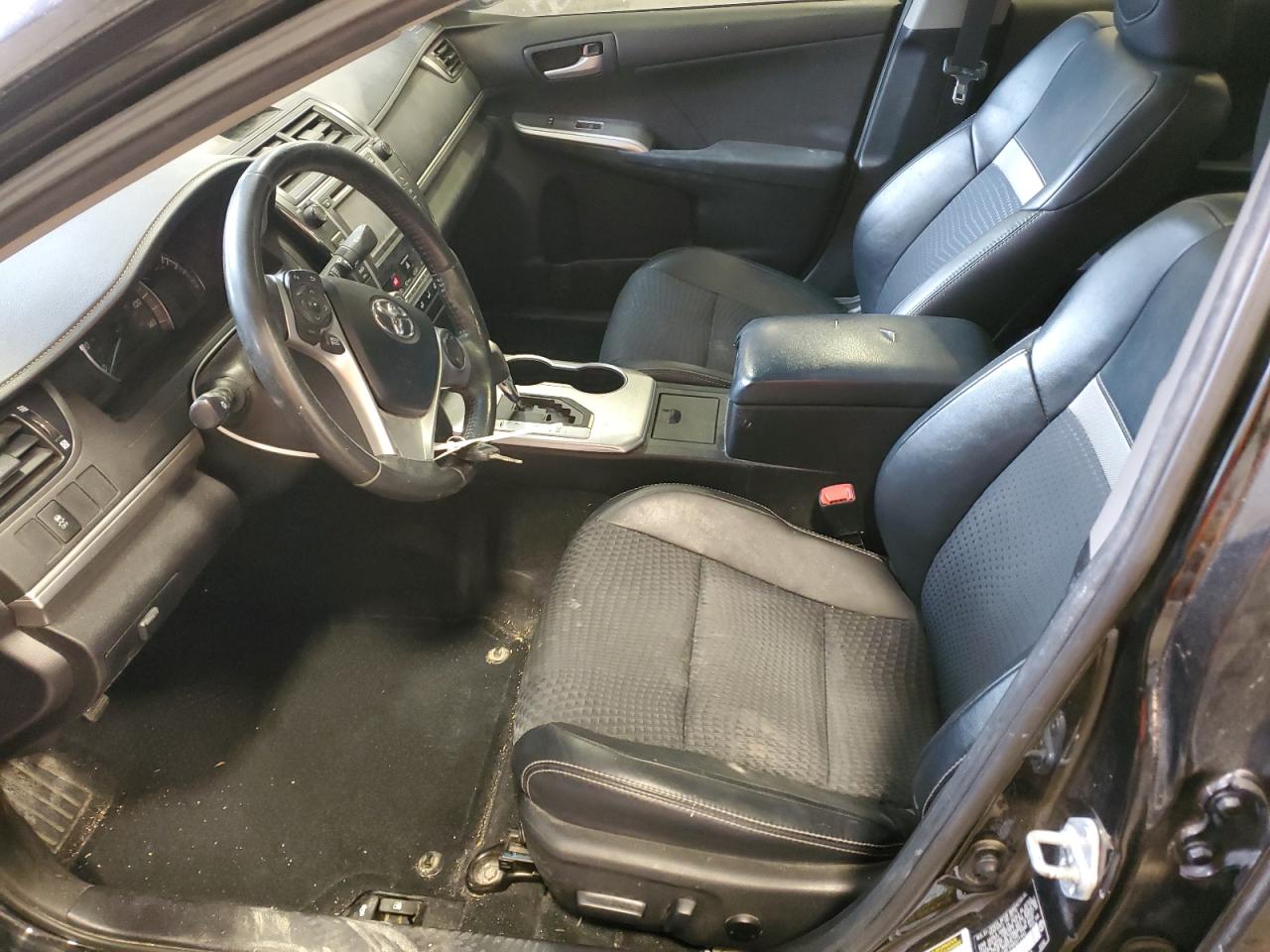 2012 Toyota Camry - Image 7