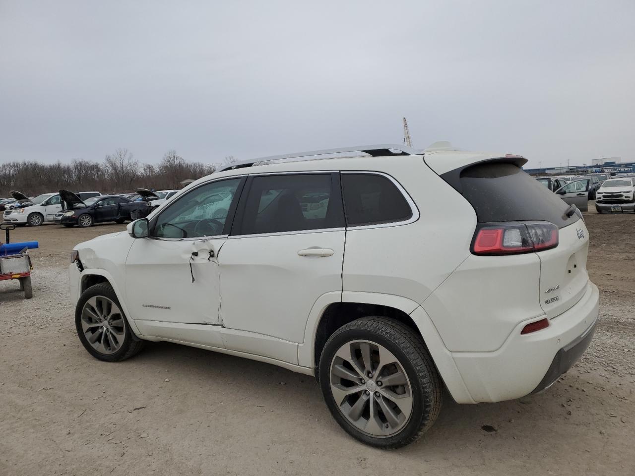 2019 Jeep Cherokee - Image 2