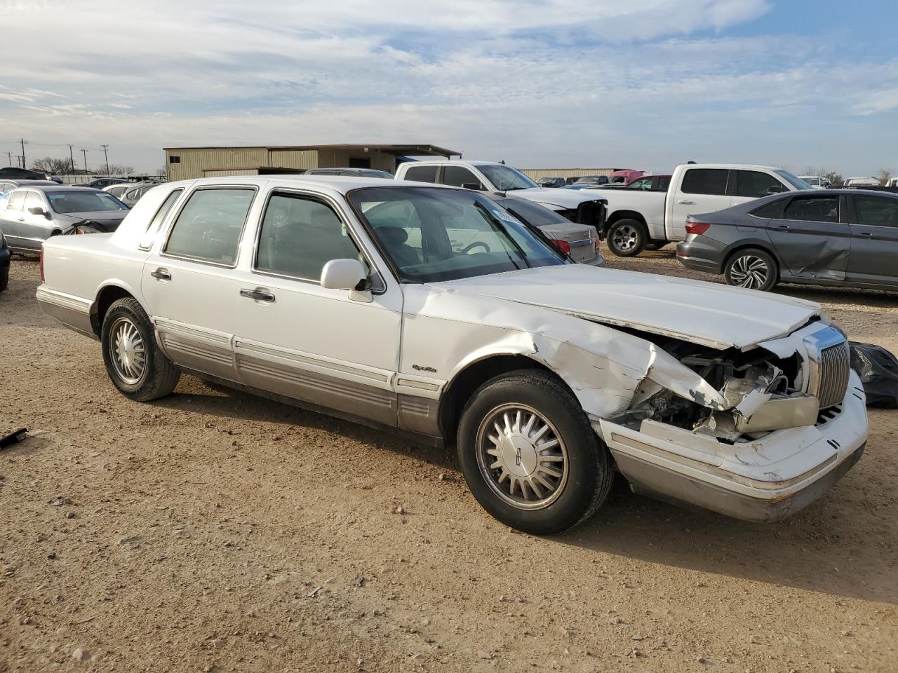 1997 Lincoln Town Car - Image 4