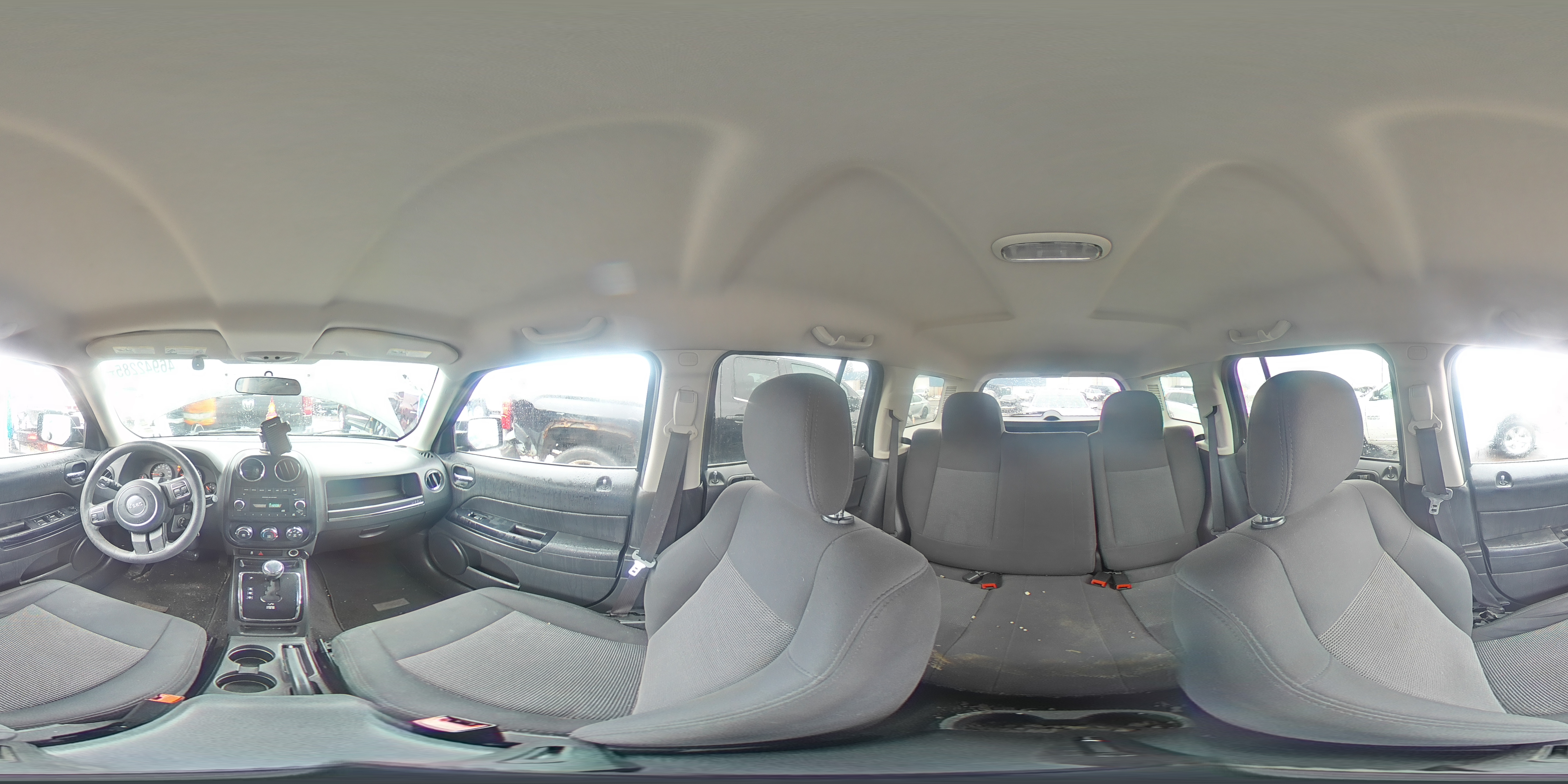 2012 Jeep Liberty (Patriot) - Image 13