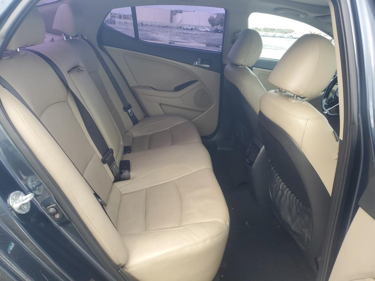 2014 Kia Optima - Image 11