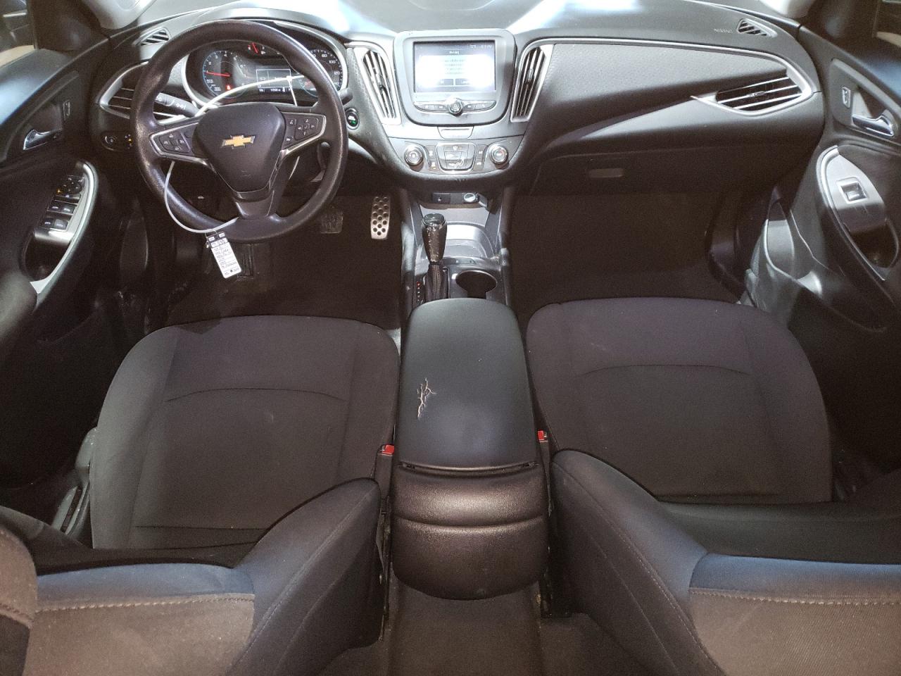 2017 Chevrolet Malibu - Image 8