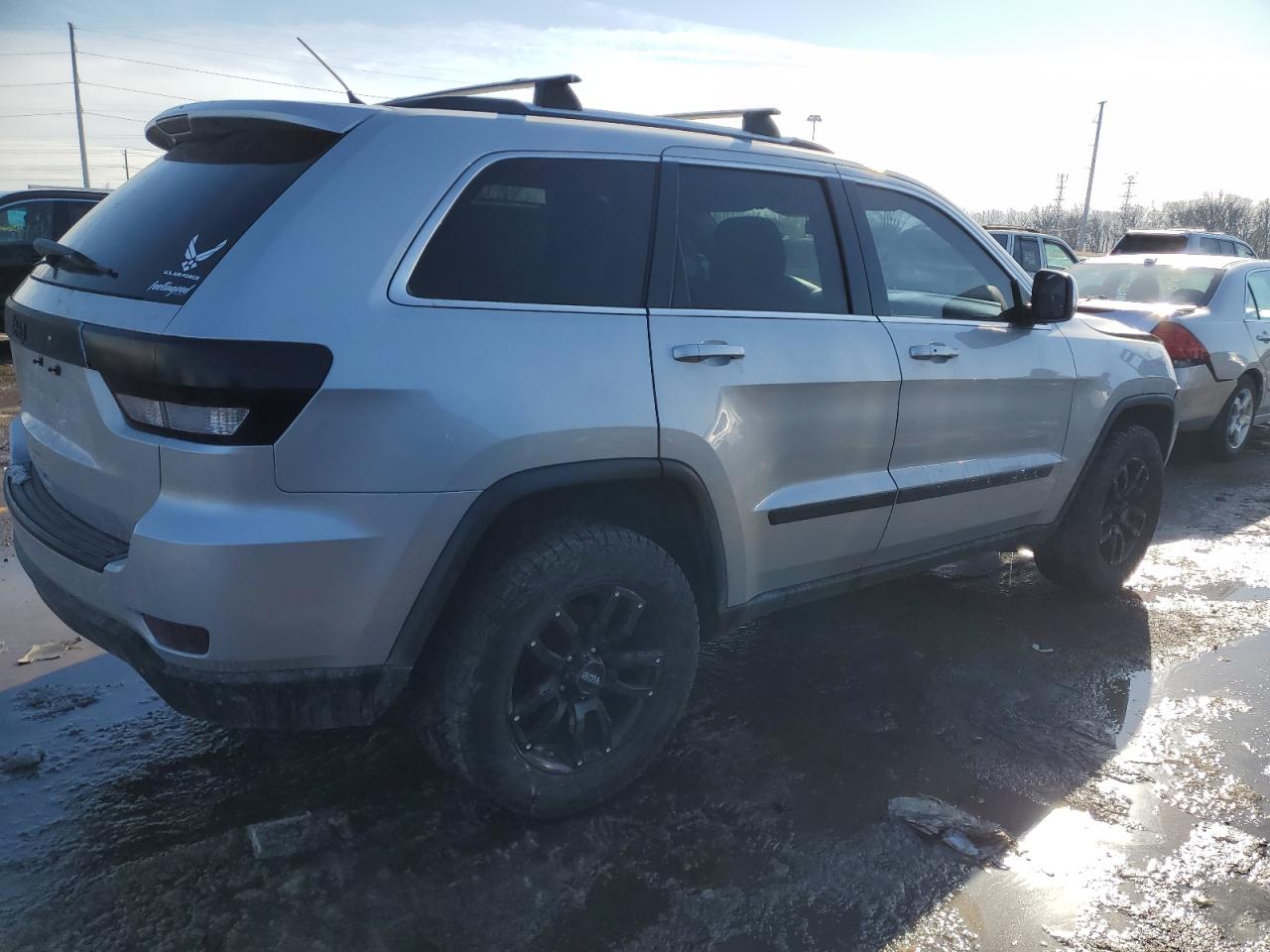 2013 Jeep Grand Cherokee - Image 3