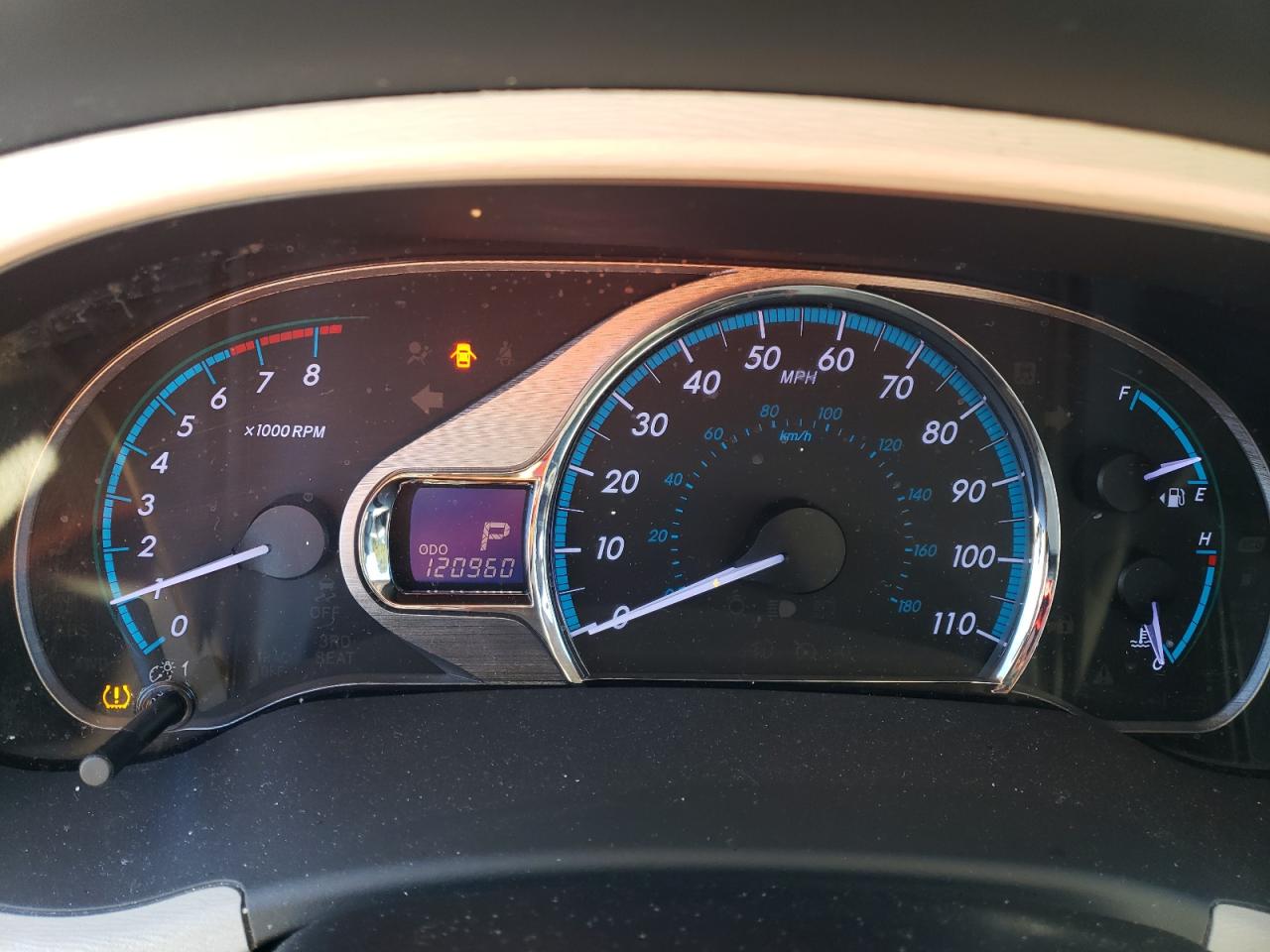 2012 Toyota Sienna - Image 9