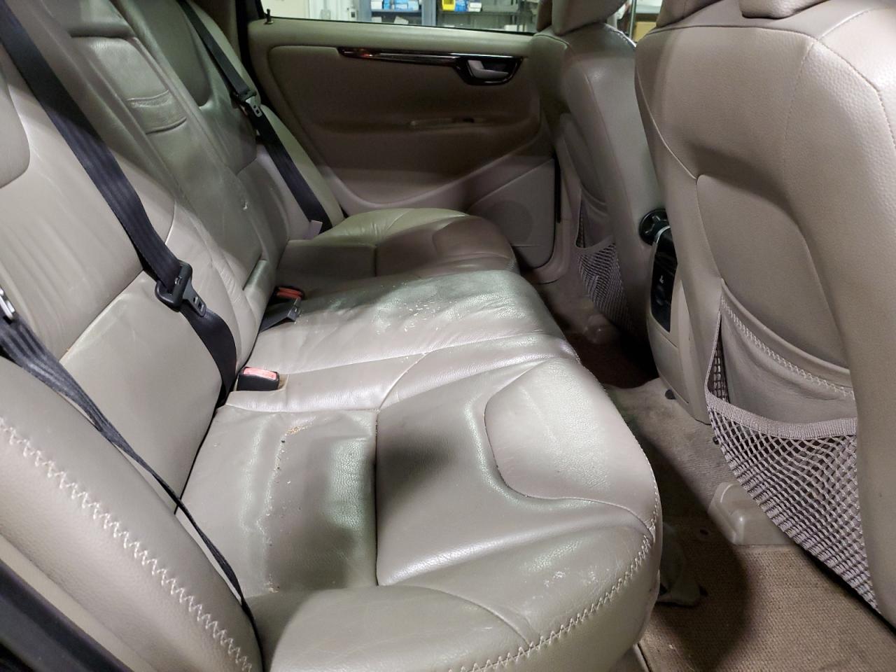 2005 Volvo XC70 - Image 11