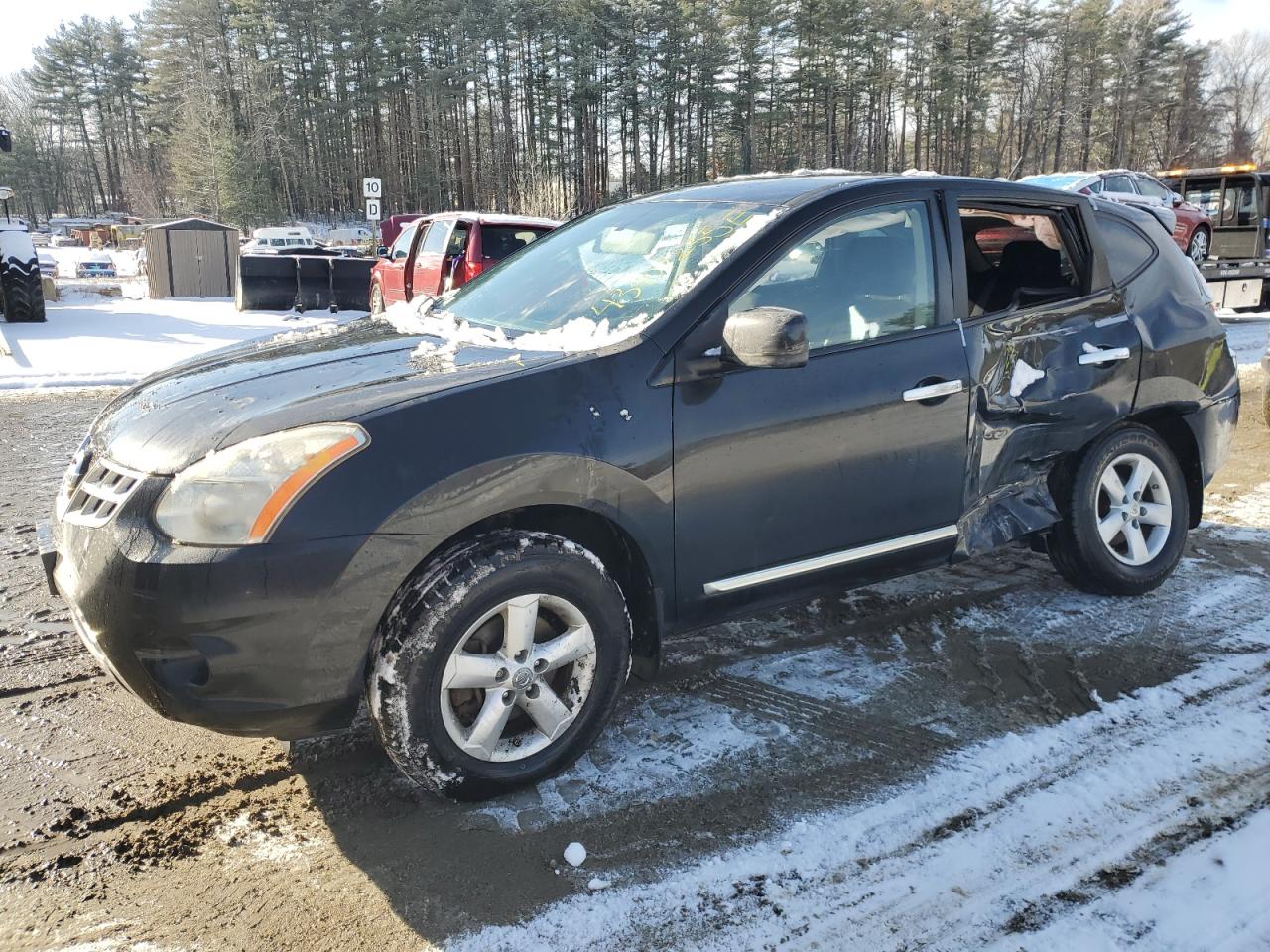 2013 Nissan Rogue - Image 1
