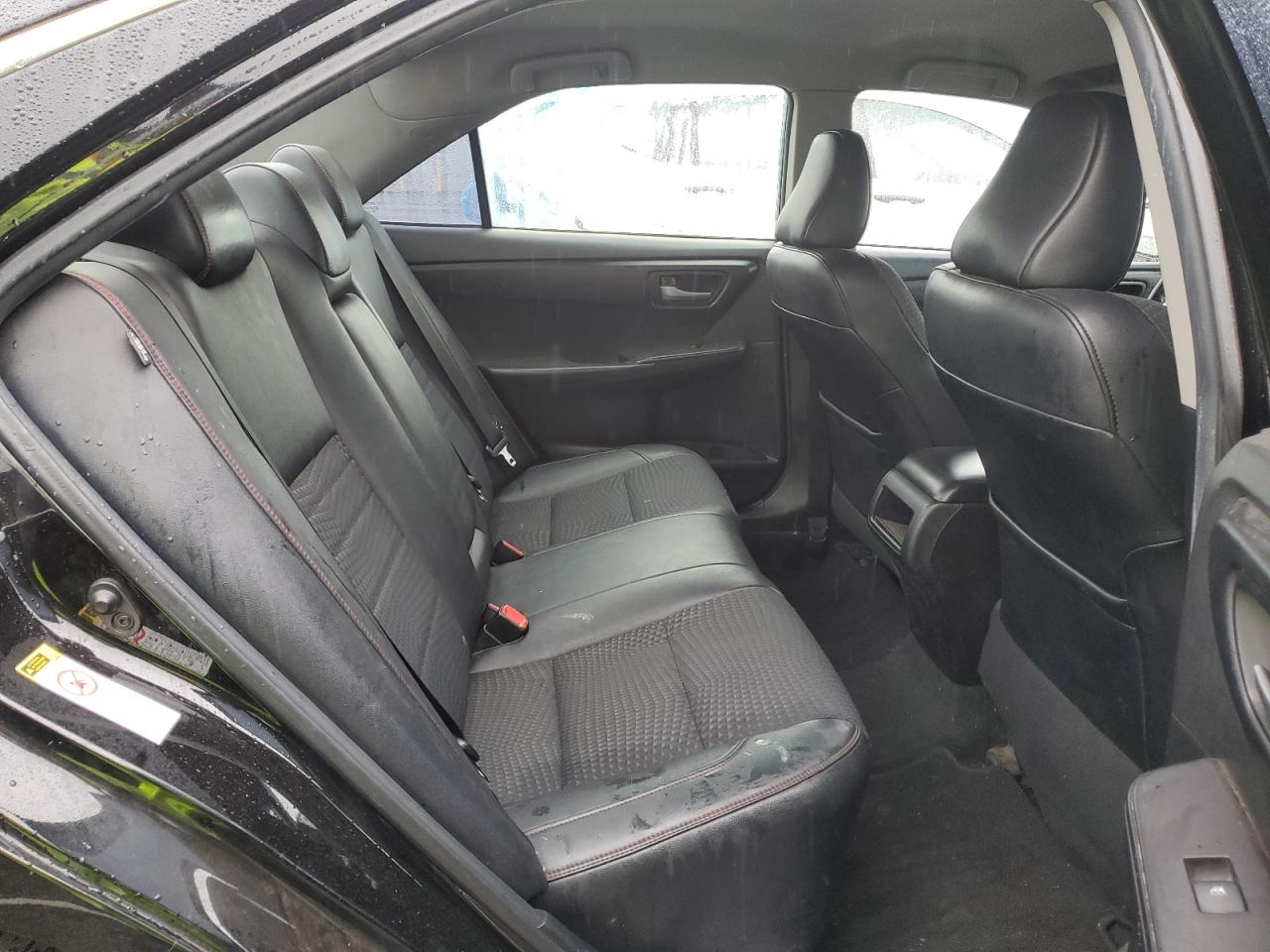 2015 Toyota Camry - Image 10