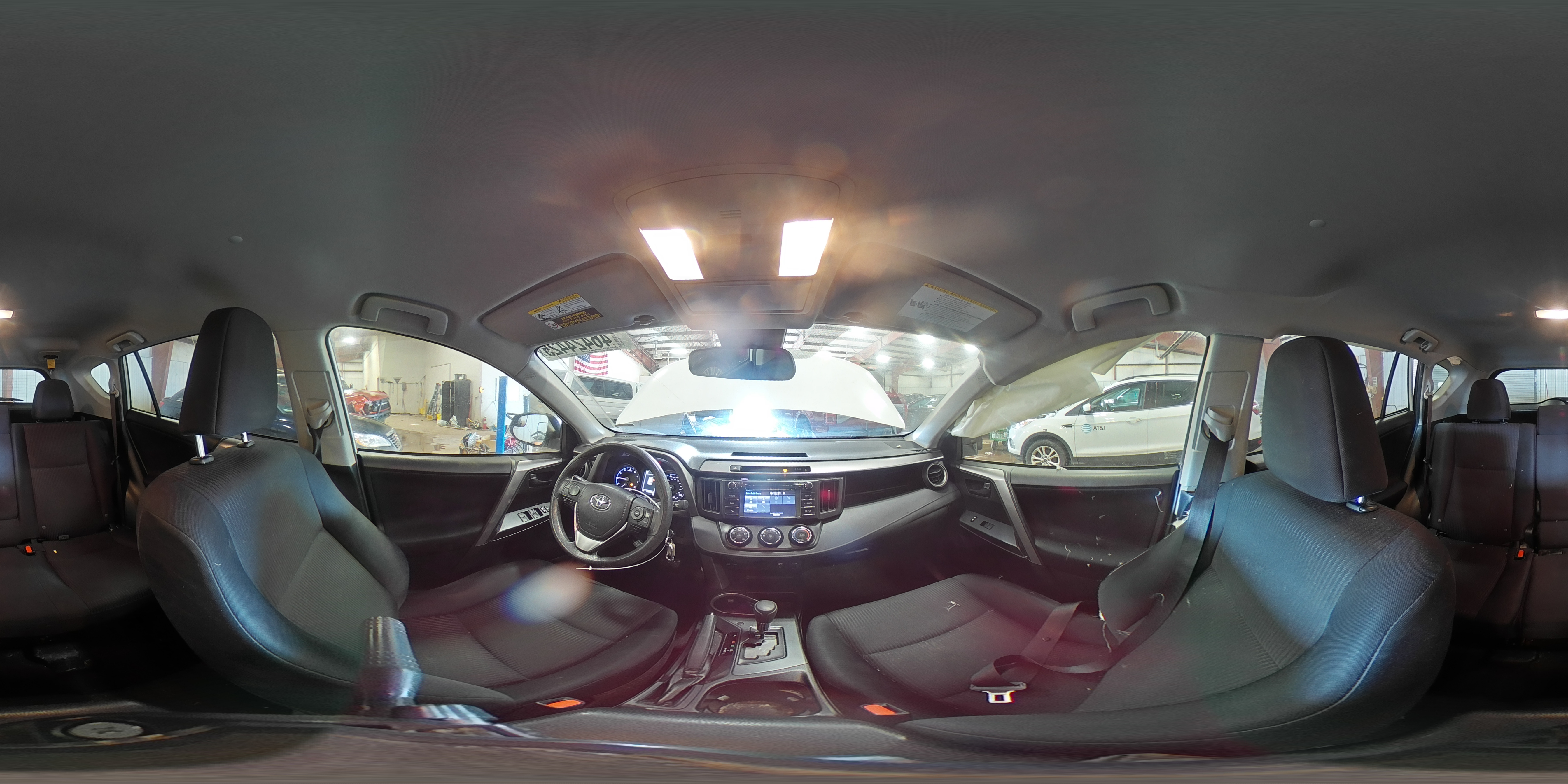2017 Toyota RAV 4 - Image 14