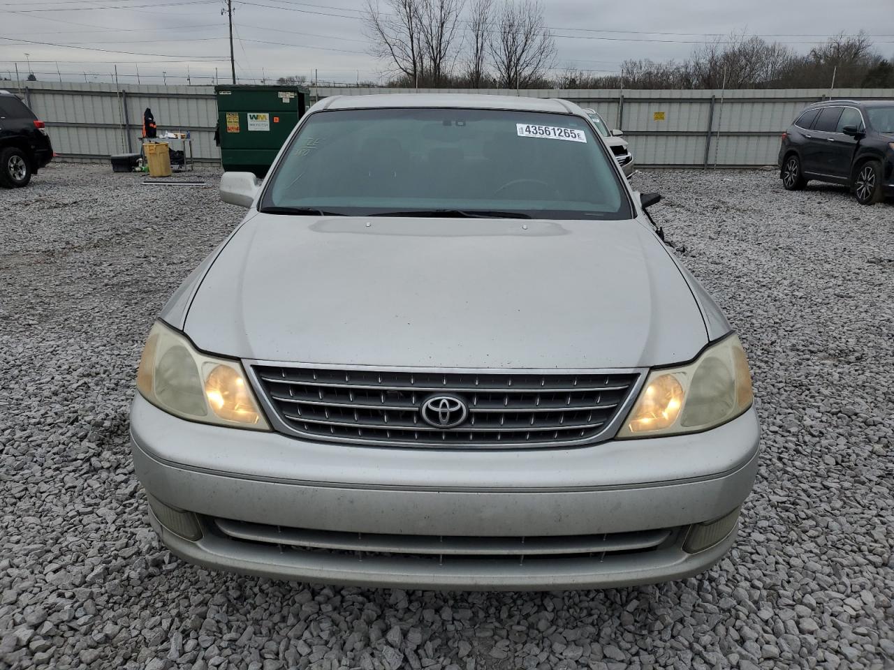 2004 Toyota Avalon - Image 5